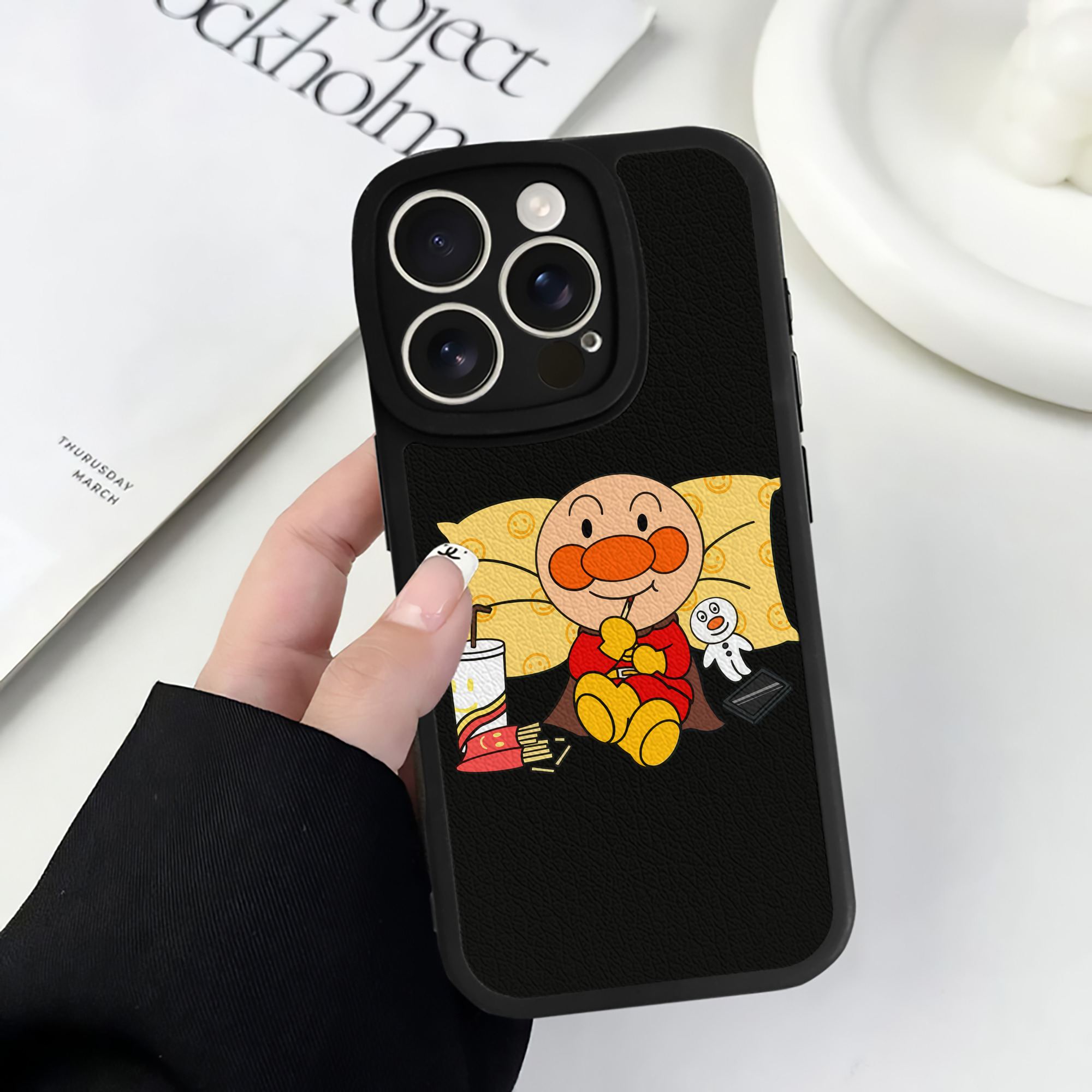 （画像用） アンパンマン Anpanman 【iPhone 16シリーズ対応】シリコンスマホケース（レザー調） 材質：シリコン